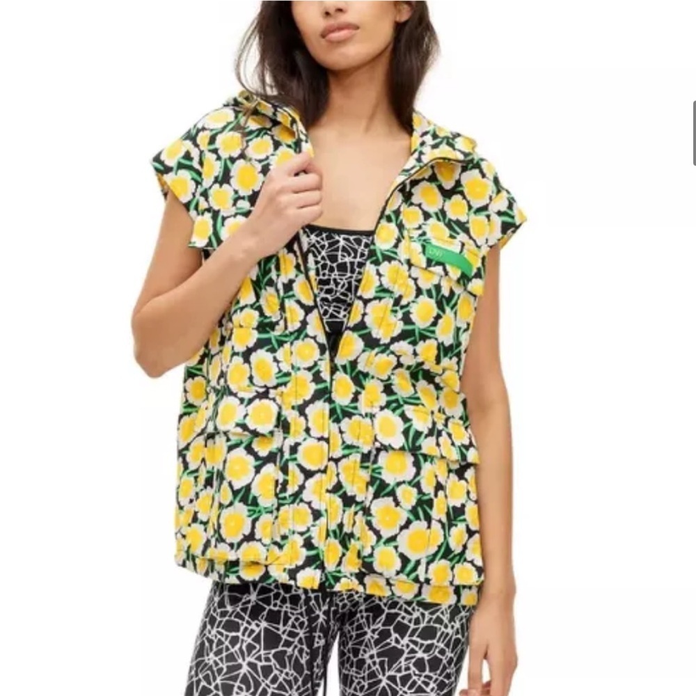 Diane Von Furstenberg Nylon Packable Yellow Poppy Short-Sleeve Hooded Vest